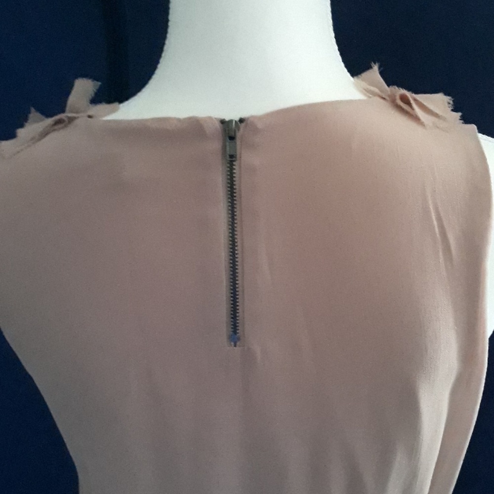 Forever 21 dress petite with neck ruffles - Picture 5 of 6